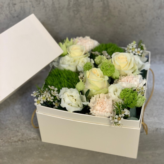 Flower box, boite à fleurs couleur blanc et vert, Des Lys & Délices, Sion