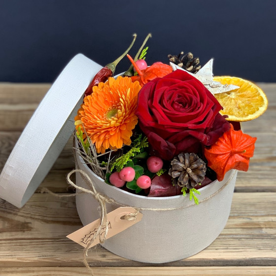 Flower box, boite naturelle avec des fleurs fraîches aux couleurs d'automne, Des Lys & Délices, Sion Flower box, boite naturelle avec des fleurs fraîches aux couleurs d'automne, Des Lys & Délices, Sion