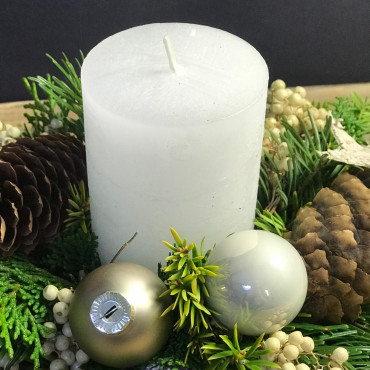 Arrangement avec bougie pour Noël, Des Lys & Délices, Artisan fleuriste, Sion