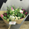Bouquet bohème coloré avec des fleurs du printemps Des Lys & Délices, Sion