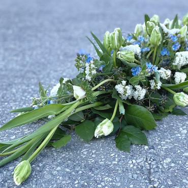 Gerbe de fleurs blanche, fleurs de deuil, Des Lys & Délices, Sion