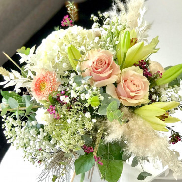 Bouquet de fleurs fraîches, Bouquet de fleurs pour la fête des mères, Des Lys & Délices, Sion