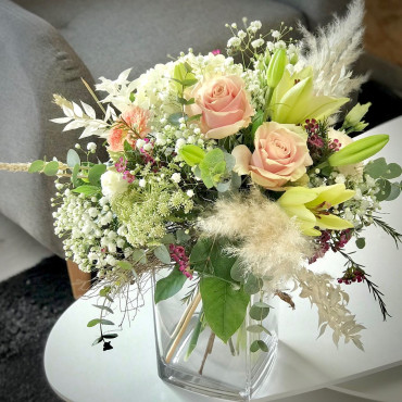 Bouquet de fleurs fraîches, Bouquet de fleurs pour la fête des mères, Des Lys & Délices, Sion