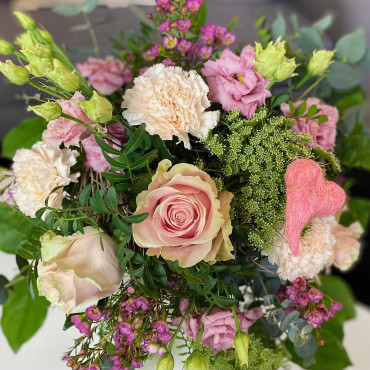 Bouquet pastel, joyeux et tendre, Des Lys & Délices, artisan Fleuriste, Sion