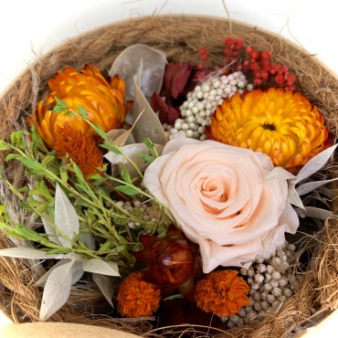 Fleurs séchées dans boite à chapeau et aile d'ange, Des Lys & Délices, Fleuriste à Sion