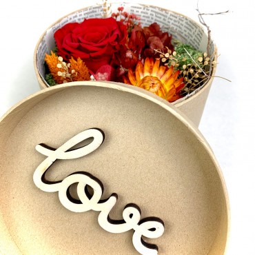 Fleurs séchées dans boite à chapeau Love, Des Lys & Délices, Fleuriste à Sion