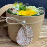 Flower box, boite à fleurs naturelle avec des fleurs aux teintes printanières, Des Lys & Délices, Sion